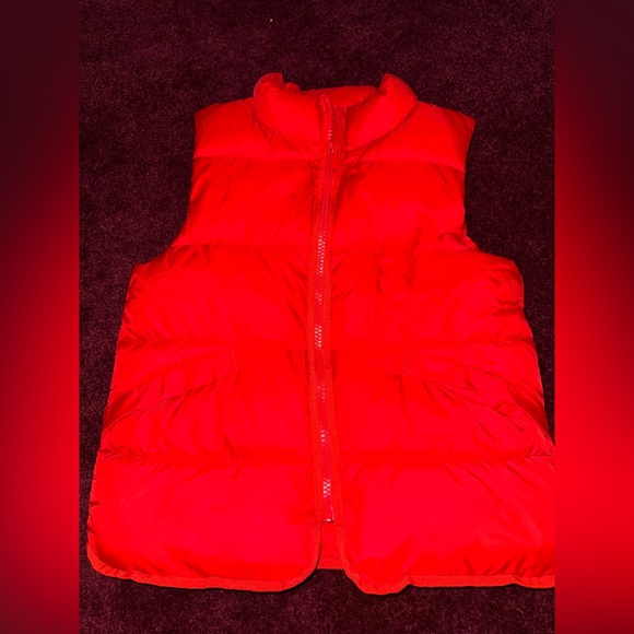 Unisex youth red puffer vest H&M 8-10 - Picture 1 of 3